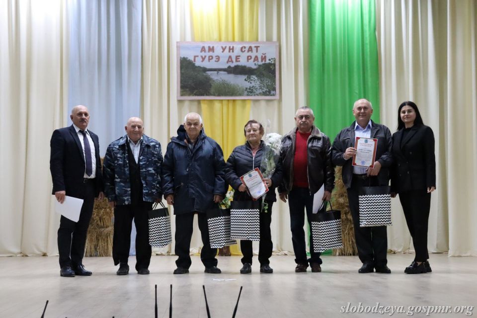 Коротное отметило Храмовый праздник и 100-летие сельского Совета Коротное отметило Храмовый праздник и 100-летие сельского Совета