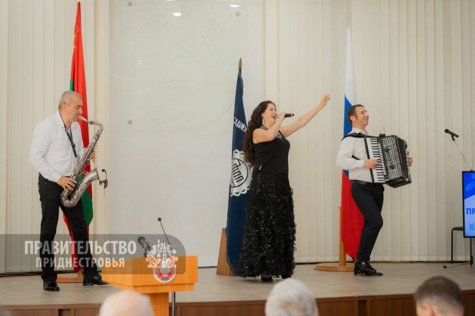 Федерация профсоюзов ПМР отметила 35-летие Федерация профсоюзов ПМР отметила 35-летие