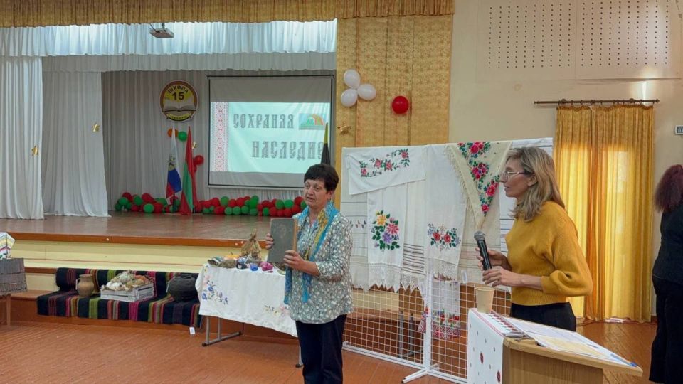 В Бендерской школе №15 открылся Музей культуры и быта приднестровского народа — итог двухлетней работы В Бендерской школе №15 открылся Музей культуры и быта приднестровского народа — итог двухлетней работы