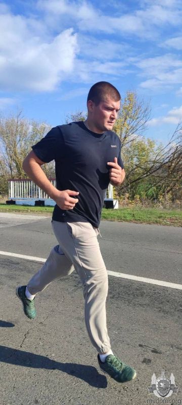 Осенний кросс: служба службой, а спорт по расписанию!