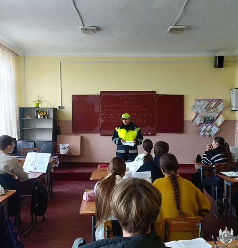 Слободзейским школьникам напомнили о правилах дорожного движения Слободзейским школьникам напомнили о правилах дорожного движения