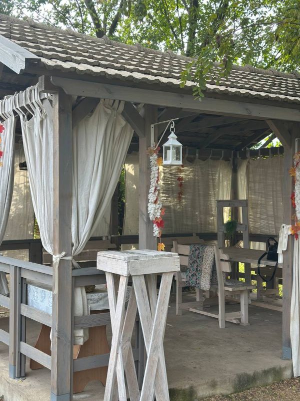 Дача Елены Дулгерь в Терновке летом превращается в маленький Прованс Дача Елены Дулгерь в Терновке летом превращается в маленький Прованс