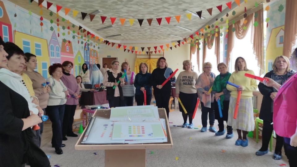 Сегодня на базе «Бендерского детского сада №11» прошло городское методическое объединение для специалистов художественно-эстетического развития на тему: «Использование игровых технологий в музыкальном воспитании и развитии... Сегодня на базе «Бендерского детского сада №11» прошло городское методическое объединение для специалистов художественно-эстетического развития на тему: «Использование игровых технологий в музыкальном воспитании и развитии...