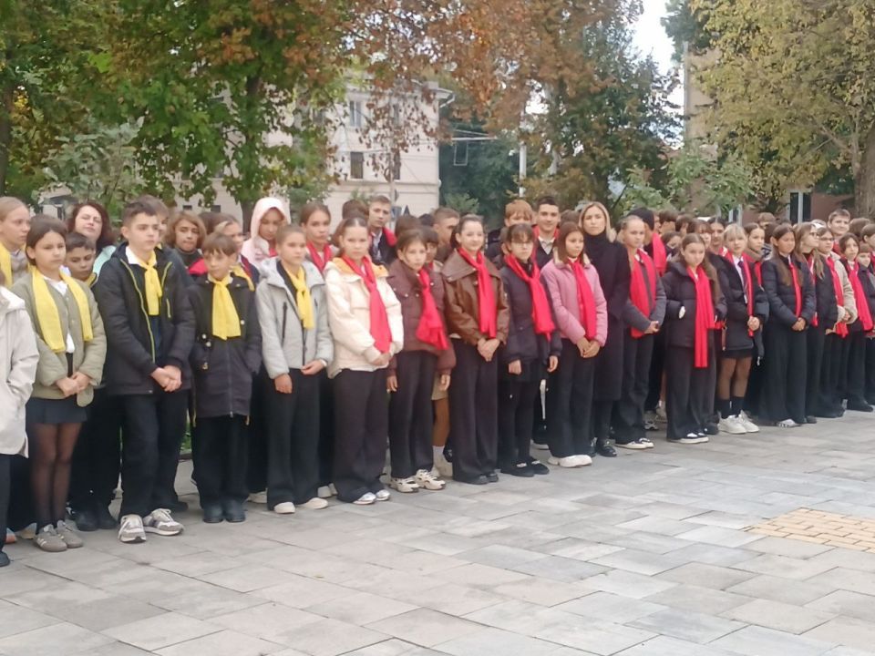 Бендерскому теоретическому лицею им. Л. С. Берга — 35 лет! Бендерскому теоретическому лицею им. Л. С. Берга — 35 лет!