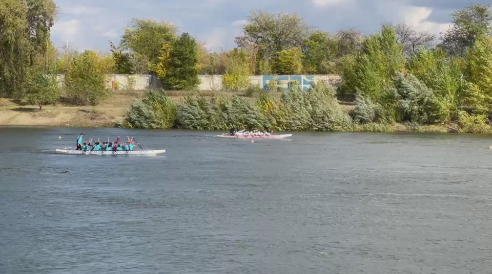 Команда Верховного Совета в упорной борьбе уступила 50 сотых секунды госадминистрации Рыбницы в полуфинале регаты ко Дню города Бендеры