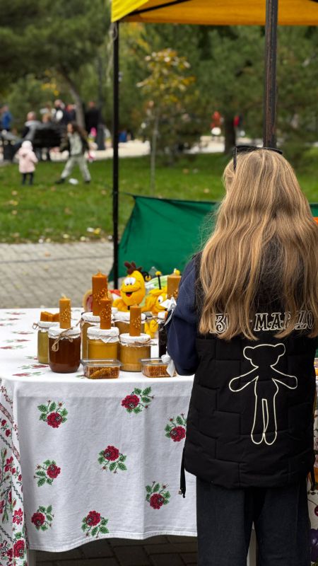 Разнообразие медовой продукции поражает