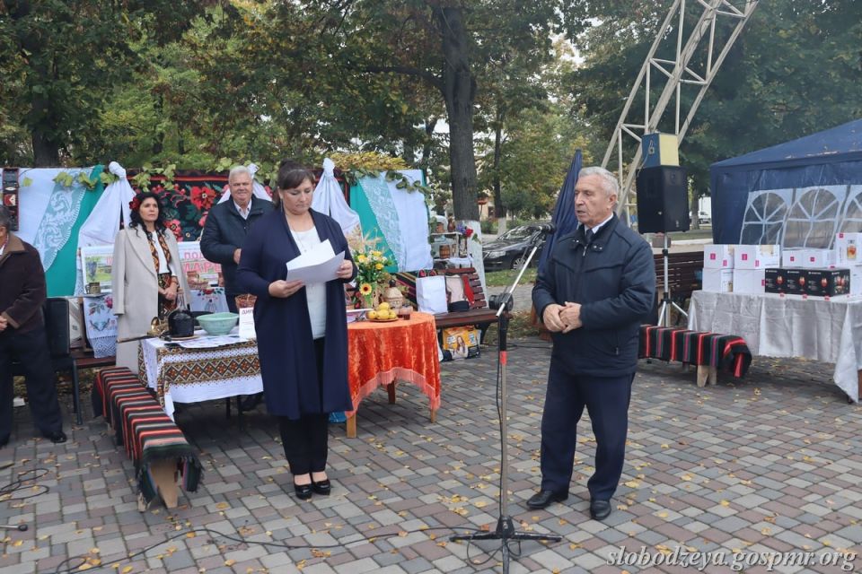 В рамках мероприятия был проведен традиционный конкурс «Домашнее вино-2025» В рамках мероприятия был проведен традиционный конкурс «Домашнее вино-2025»