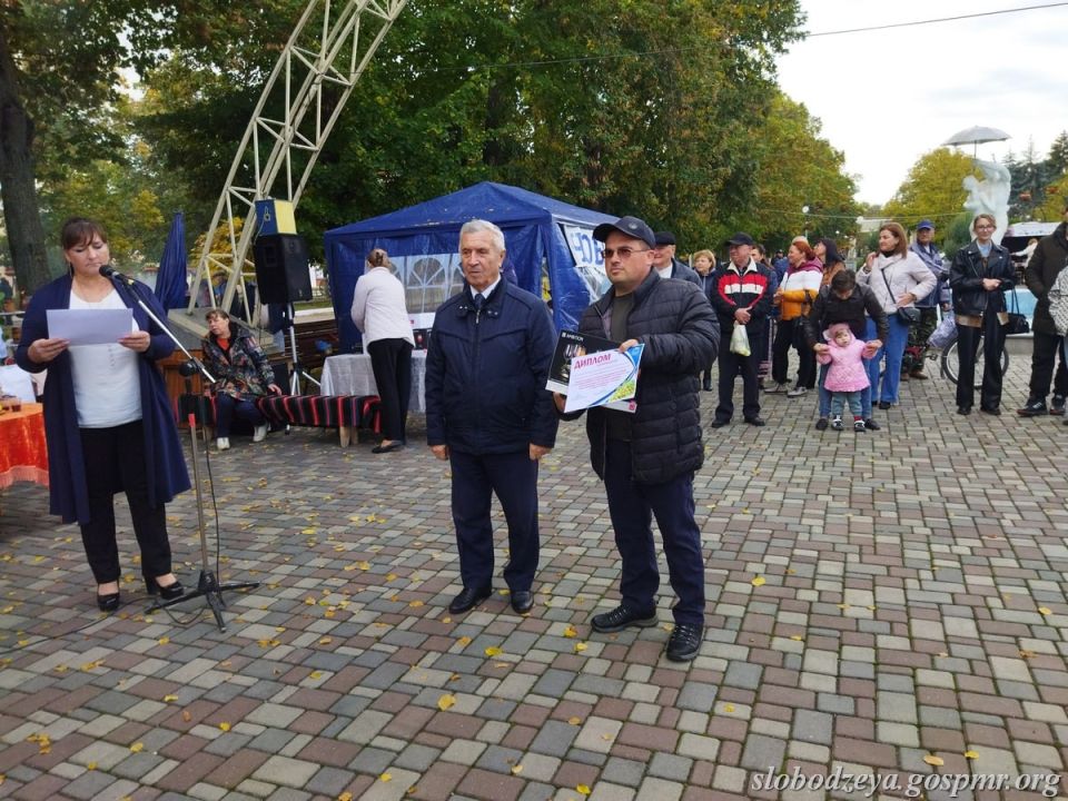 В рамках мероприятия был проведен традиционный конкурс «Домашнее вино-2025» В рамках мероприятия был проведен традиционный конкурс «Домашнее вино-2025»