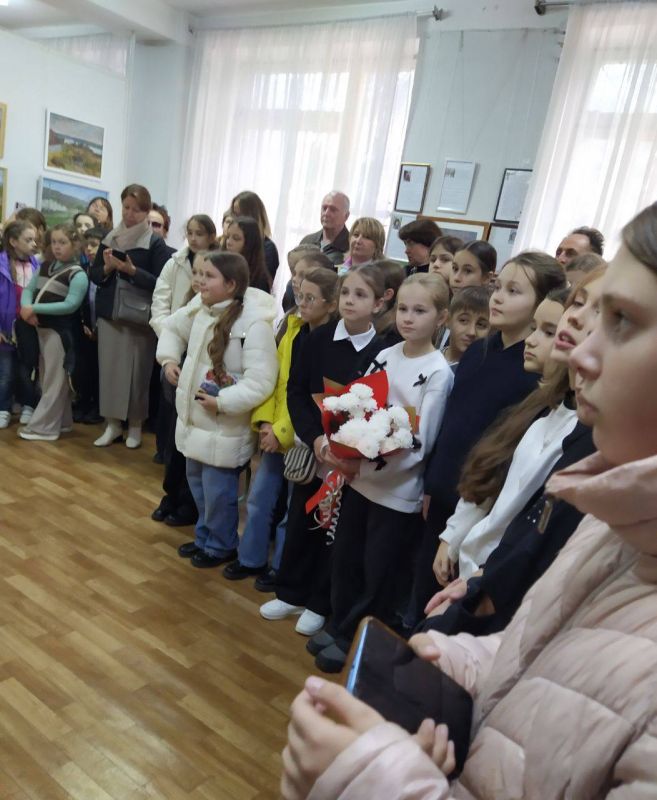 В Рыбницкой картинной галерее открылась выставка "Чувствуя сердцем" В Рыбницкой картинной галерее открылась выставка "Чувствуя сердцем"