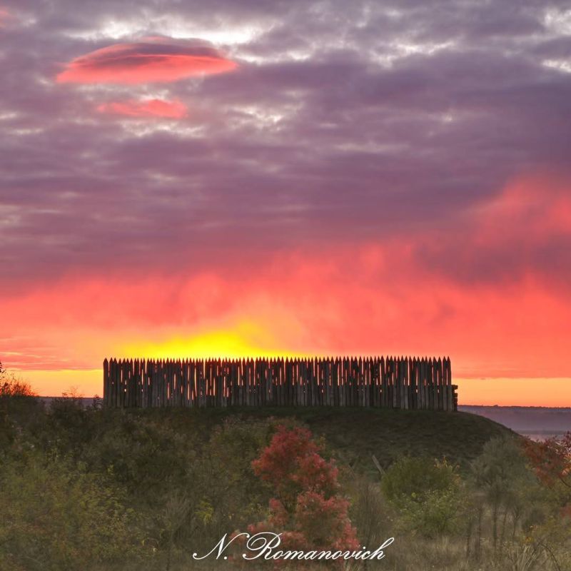 Осенний рассвет на фотографиях приднестровского биолога Николая Романовича