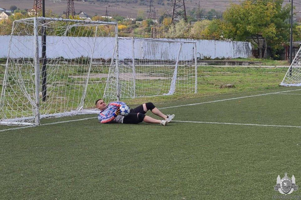 Памяти товарища. Турнир по мини-футболу прошёл между сотрудниками вневедомственной охраны Памяти товарища. Турнир по мини-футболу прошёл между сотрудниками вневедомственной охраны
