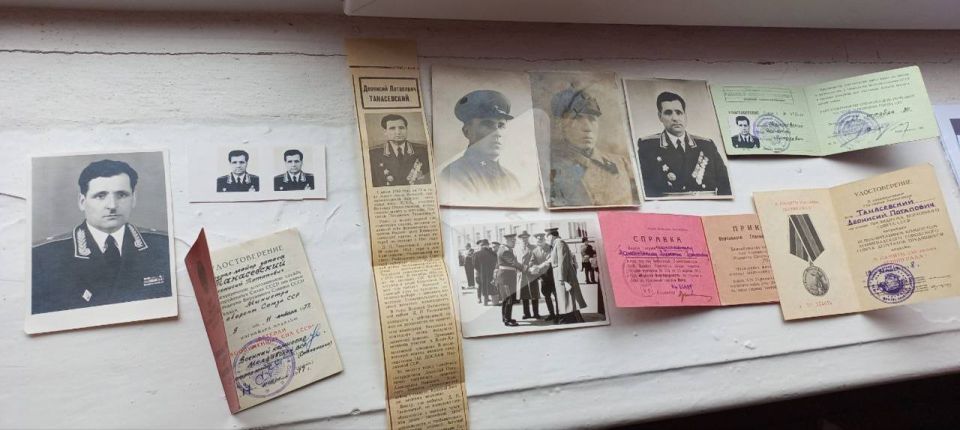 Поисковики молодёжного движения «Звезда» нашли в интернете и выкупили документы героя Великой Отечественной Деонисия Танасевского Поисковики молодёжного движения «Звезда» нашли в интернете и выкупили документы героя Великой Отечественной Деонисия Танасевского