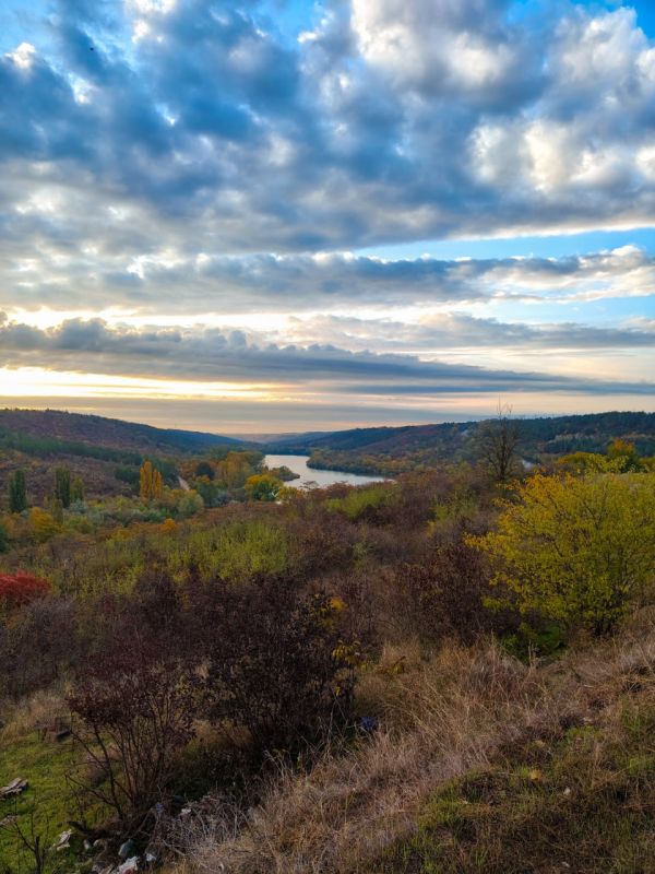 Осень добралась до Ягорлыка Осень добралась до Ягорлыка
