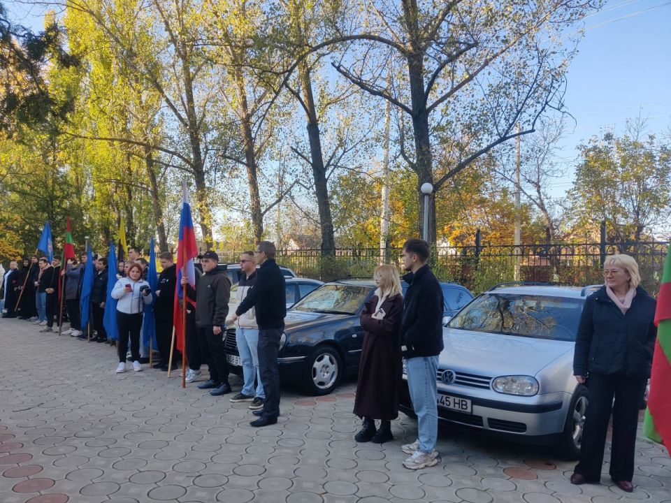 Дорога, объединяющая поколения Дорога, объединяющая поколения