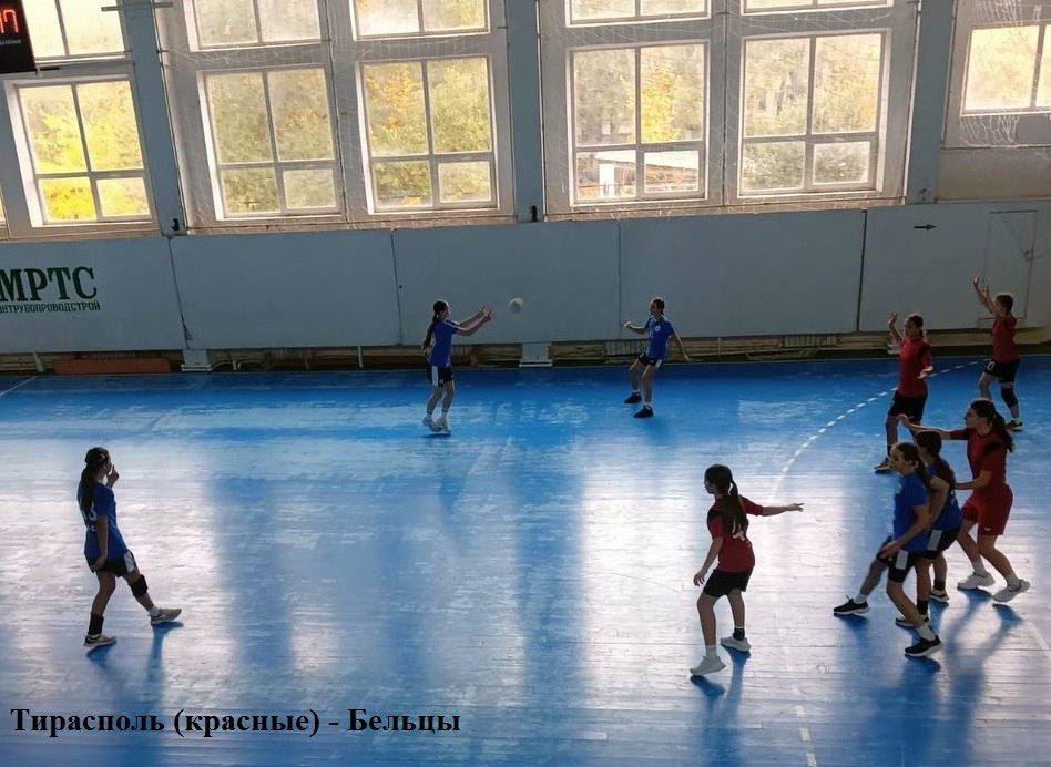 Тираспольские гандболистки вышли в лидеры чемпионата Молдавии U14