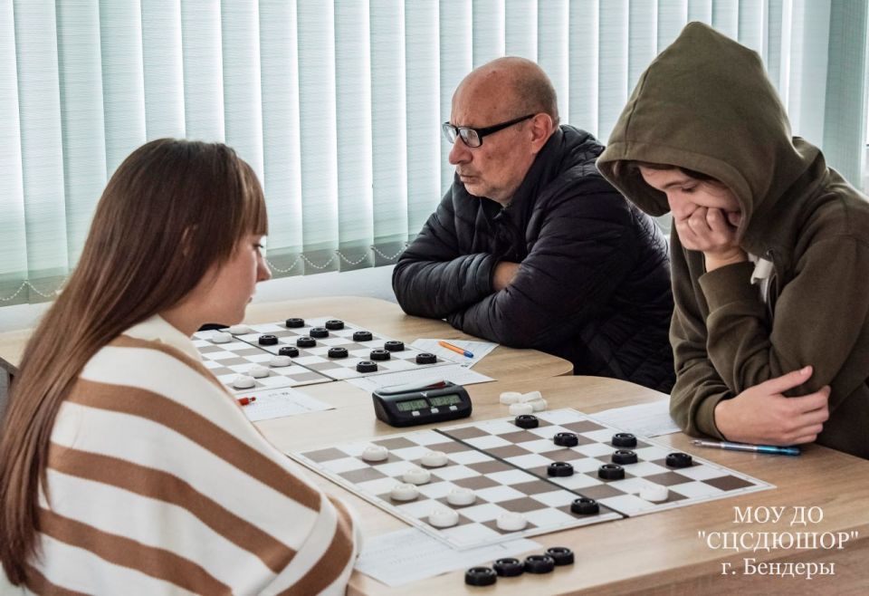 В память о мастере: в Бендерах прошёл I этап Мемориального турнира по шашкам В память о мастере: в Бендерах прошёл I этап Мемориального турнира по шашкам