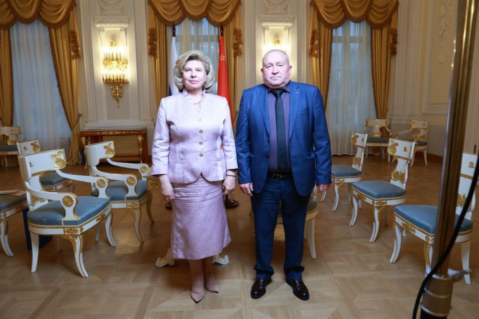 Татьяна Москалькова: На полях Евразийского Альянса омбудсменов провела рабочую встречу с Уполномоченным по правам человека в Приднестровской Молдавской Республике Вячеславом Косинским Татьяна Москалькова: На полях Евразийского Альянса омбудсменов провела рабочую встречу с Уполномоченным по правам человека в Приднестровской Молдавской Республике Вячеславом Косинским