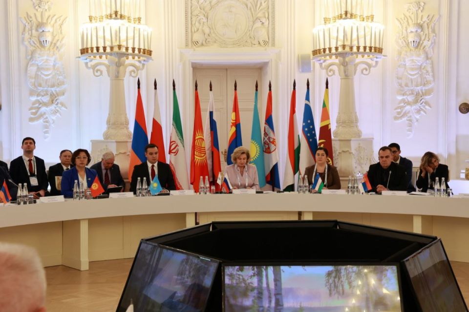 Татьяна Москалькова: В работе X заседания Евразийского Альянса Омбудсменов, посвященного защите прав жителей труднодоступных, отдаленных и сельских местностей, участвуют омбудсмены 11 государств: России, Армении, Бахрейна... Татьяна Москалькова: В работе X заседания Евразийского Альянса Омбудсменов, посвященного защите прав жителей труднодоступных, отдаленных и сельских местностей, участвуют омбудсмены 11 государств: России, Армении, Бахрейна...