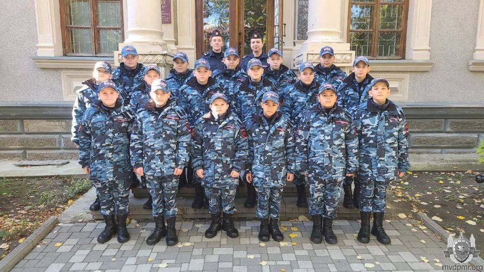 Кадеты в бендерском музее. Воспитанники 5–6-х классов Республиканского кадетского корпуса имени светлейшего князя Г.А