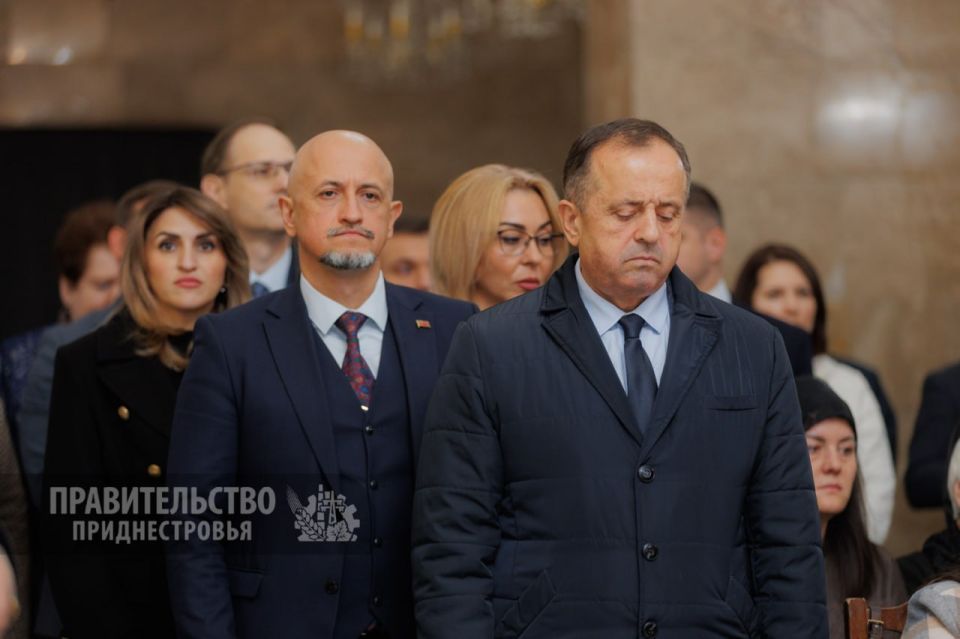 В Приднестровье простились с президентом Союза промышленников, аграриев и предпринимателей Юрием Чебаном В Приднестровье простились с президентом Союза промышленников, аграриев и предпринимателей Юрием Чебаном
