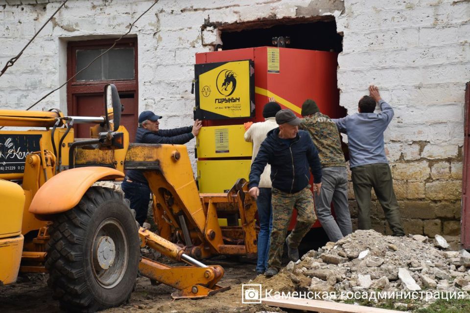 В Каменском районе продолжают устанавливать твердотопливные котлы в школах и детсадах В Каменском районе продолжают устанавливать твердотопливные котлы в школах и детсадах