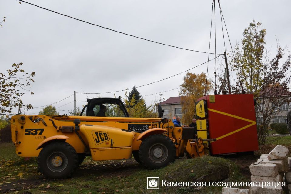 В образовательных учреждениях Каменского района продолжается установка твёрдотопливных котлов В образовательных учреждениях Каменского района продолжается установка твёрдотопливных котлов