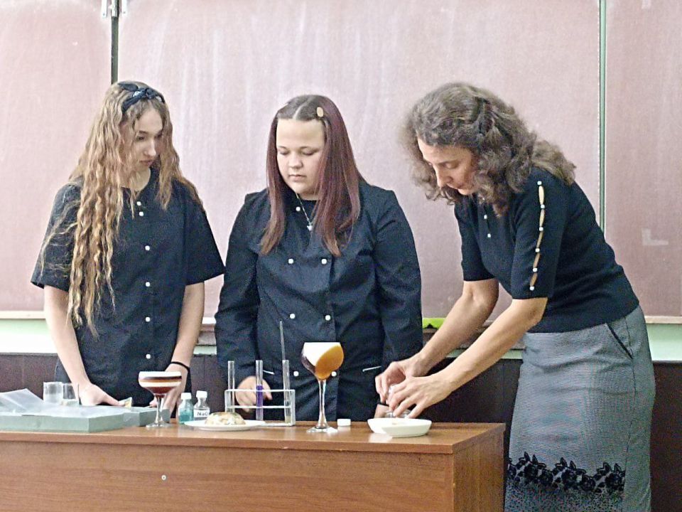 В Тираспольском техникуме коммерции прошло заседание республиканского методобъединения преподавателей биологии, химии и географии В Тираспольском техникуме коммерции прошло заседание республиканского методобъединения преподавателей биологии, химии и географии