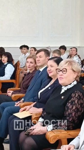 Лучшим школьникам и студентам Приднестровья сегодня вручили сертификаты президентской стипендии