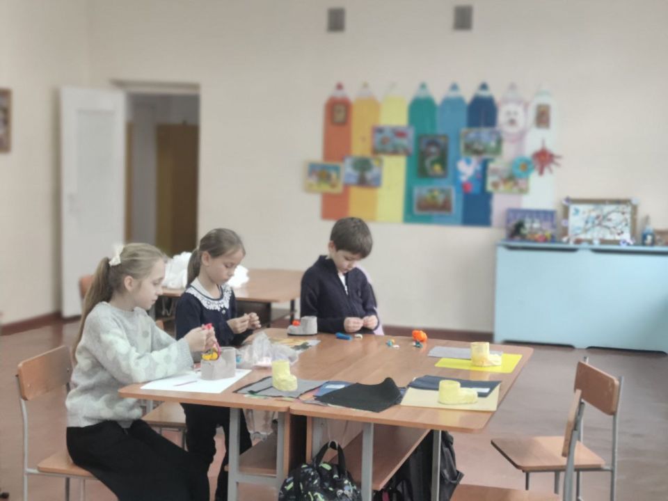 Юные умельцы из Бендер готовятся ко Дню ремёсел Юные умельцы из Бендер готовятся ко Дню ремёсел