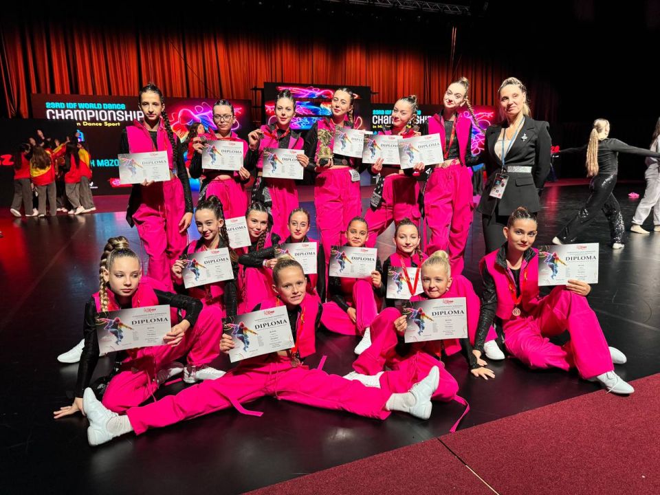 Тираспольский коллектив «Блеск» завоевал «бронзу» на чемпионате мира по танцам в Польше Тираспольский коллектив «Блеск» завоевал «бронзу» на чемпионате мира по танцам в Польше