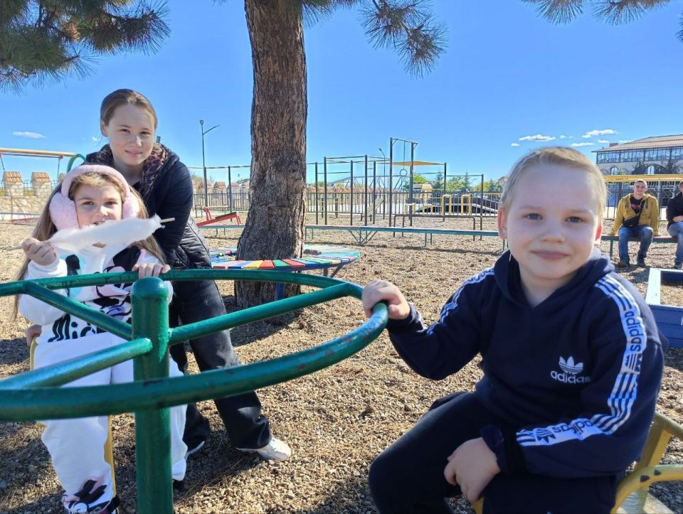 Приходите с детьми. Им скучно не будет! Развлечения на любой вкус! Приходите с детьми. Им скучно не будет! Развлечения на любой вкус!