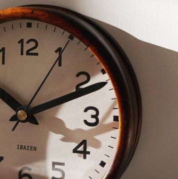 Не забудьте перевести часы на час назад!