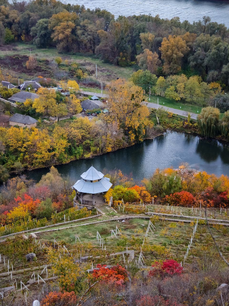 Осенние Строенцы (Рыбницкий район) Осенние Строенцы (Рыбницкий район)