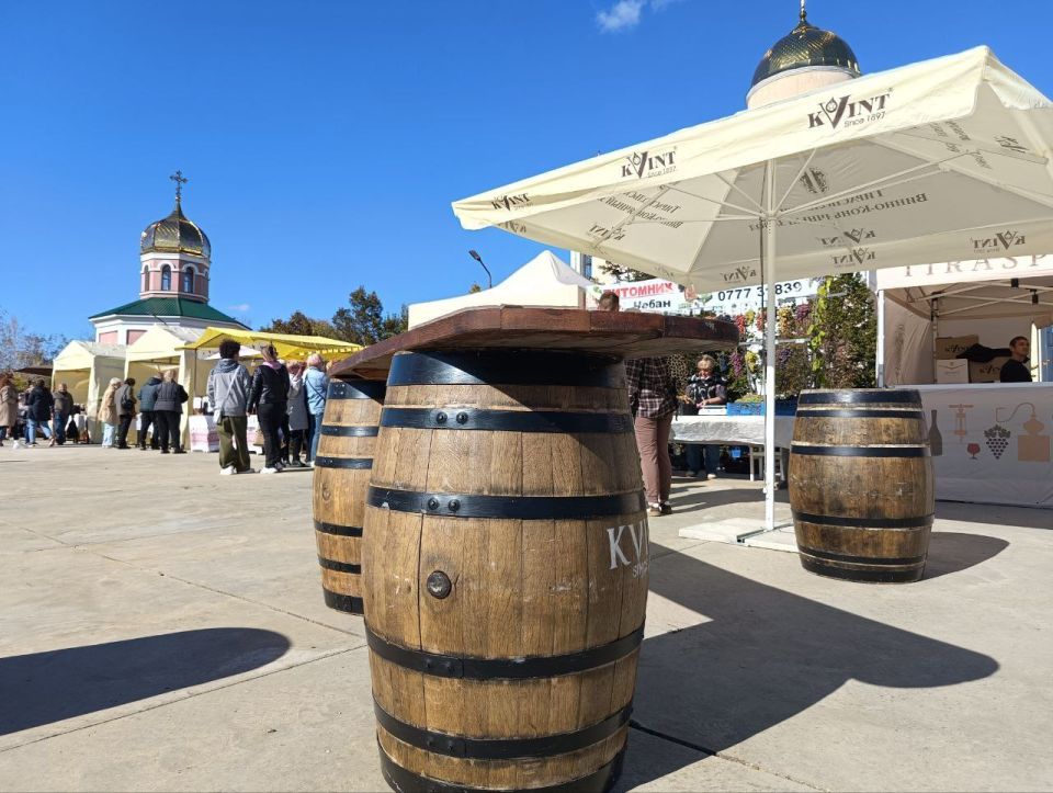 Лучшие моменты праздника! Вас очень ждут! Лучшие моменты праздника! Вас очень ждут!