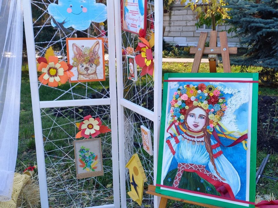 Советская улица в Дубоссарах сегодня наполнена музыкой, смехом и ароматом праздника Советская улица в Дубоссарах сегодня наполнена музыкой, смехом и ароматом праздника