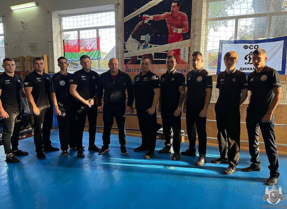 Турнир по кикбоксингу. В Дубоссарах 25 октября стартовал Фестиваль детско-юношеского спорта, приуроченный ко Дню милиции и посвящённый сотрудникам, погибшим при исполнении служебного долга Турнир по кикбоксингу. В Дубоссарах 25 октября стартовал Фестиваль детско-юношеского спорта, приуроченный ко Дню милиции и посвящённый сотрудникам, погибшим при исполнении служебного долга