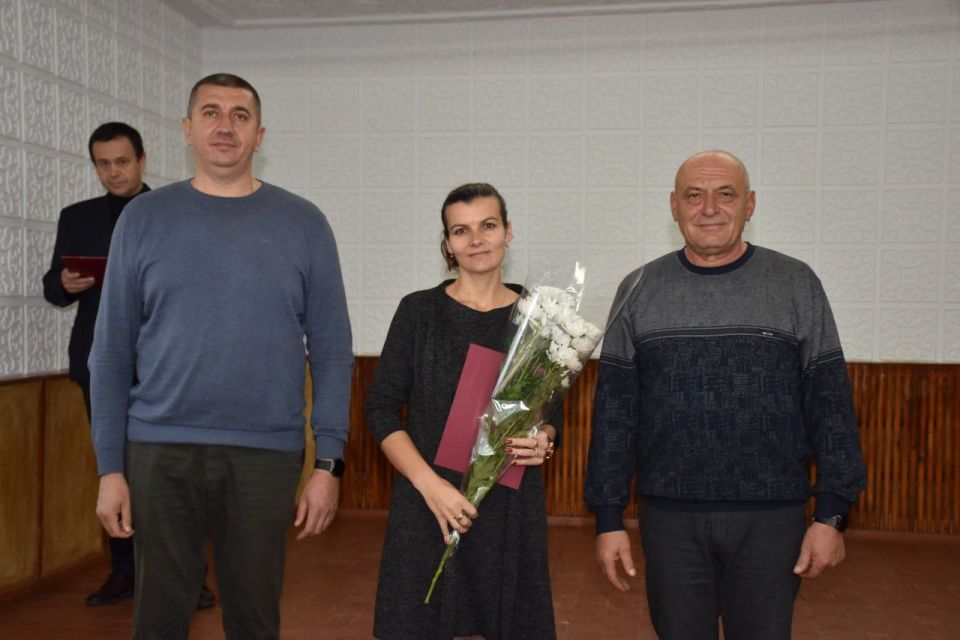 В преддверии Дня работника автомобильного транспорта и дорожного хозяйства коллектив Каменского ДСЭУ принимал поздравления от руководства района В преддверии Дня работника автомобильного транспорта и дорожного хозяйства коллектив Каменского ДСЭУ принимал поздравления от руководства района