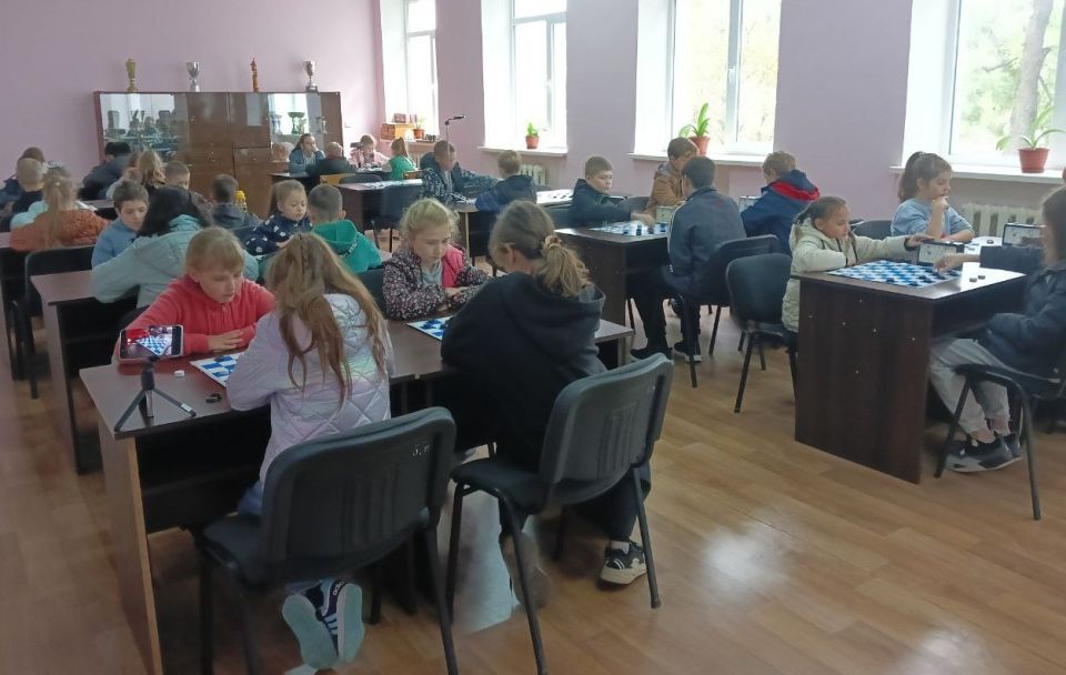 Турнир по быстрым шашкам ко Дню города провели в Тирасполе Турнир по быстрым шашкам ко Дню города провели в Тирасполе