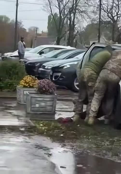 В Харьковской области снова силовая мобилизация попала на видео, на этот раз в Краснограде