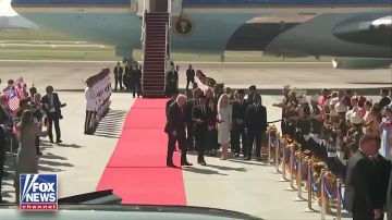 А тем временем Трамп приехал а Малазию мирить Таиланд и Камбоджу