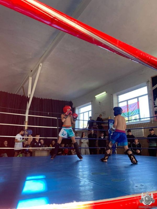 25 октября в Дубоссарах прошел турнир по кикбоксингу в рамках Фестиваля детско-юношеского спорта, приуроченного ко Дню милиции и посвященного памяти милиционеров, погибших при исполнении служебного долга