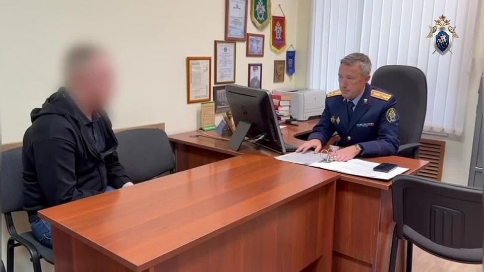 В Санкт-Петербурге следователи задержали четверых подозреваемых в похищении граждан и разбое, сообщила пресс-служба Следственного комитета