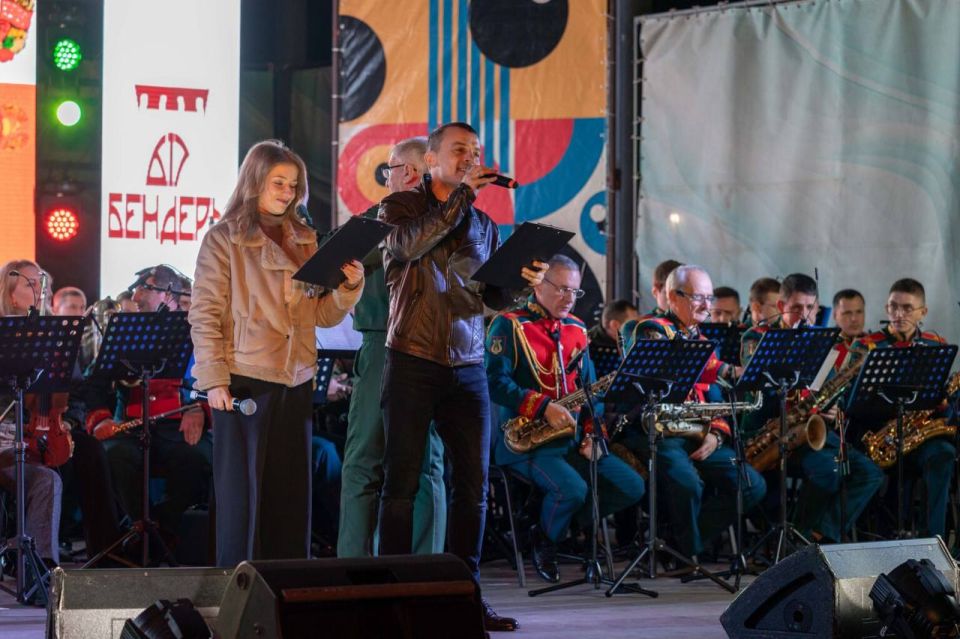 ОРКЕСТР ГЛАВНОГО ШТАБА ВООРУЖЕННЫХ СИЛ ПОЗДРАВИЛ БЕНДЕРЧАН С ДНЕМ ГОРОДА