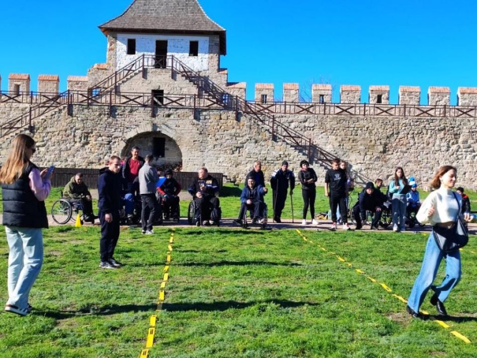 В Бендерской крепости прошёл открытый турнир по петанку