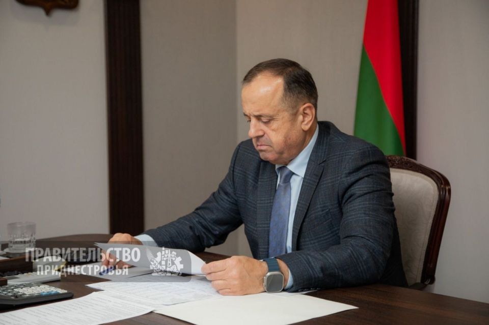 Александр Розенберг: "Важно сохранять стабильность и своевременно выполнять обязательства перед гражданами" Александр Розенберг: "Важно сохранять стабильность и своевременно выполнять обязательства перед гражданами"