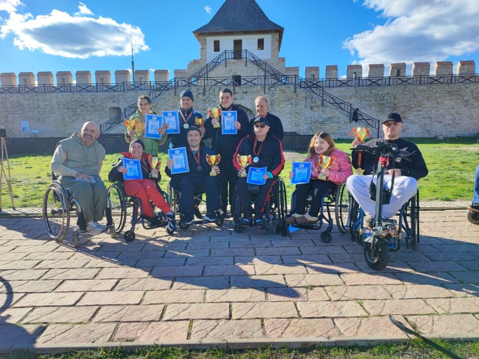 В Бендерской крепости прошёл пятый открытый турнир по петанку