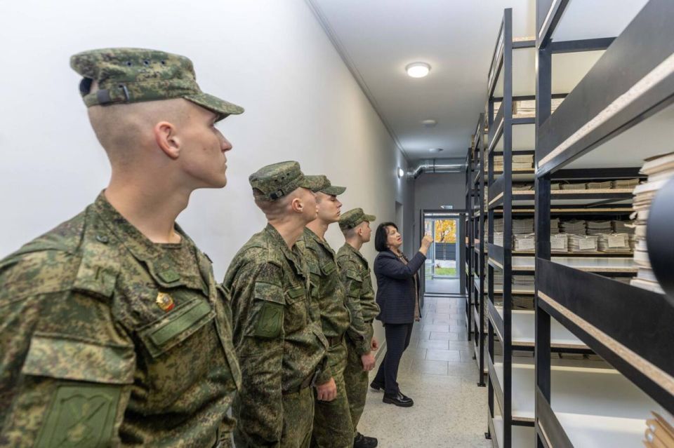 КУРСАНТЫ ВОЕННОГО ИНСТИТУТА ПОСЕТИЛИ НОВОЕ ЗДАНИЕ ГОСУДАРСТВЕННЫХ АРХИВОВ ПМР КУРСАНТЫ ВОЕННОГО ИНСТИТУТА ПОСЕТИЛИ НОВОЕ ЗДАНИЕ ГОСУДАРСТВЕННЫХ АРХИВОВ ПМР