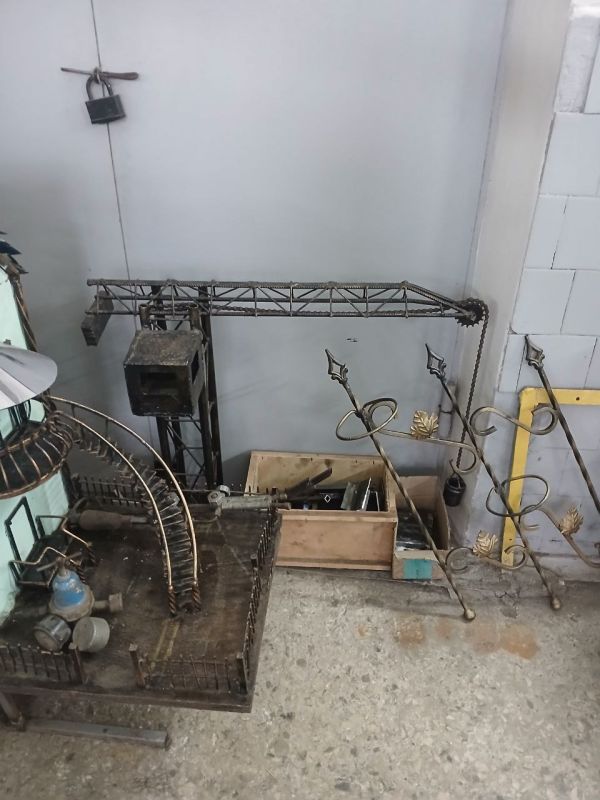 Сварщик, строитель, электромонтёр, мастер по ремонту и обслуживанию автомобилей, систем жилищно-коммунального хозяйства, мехатроник — это далеко не полный перечень специальностей, которые предлагает Промышленно-строительный... Сварщик, строитель, электромонтёр, мастер по ремонту и обслуживанию автомобилей, систем жилищно-коммунального хозяйства, мехатроник — это далеко не полный перечень специальностей, которые предлагает Промышленно-строительный...