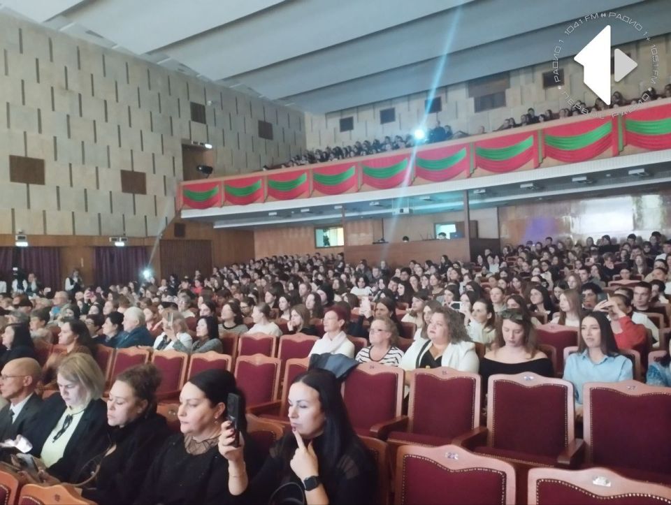 «Приднестровский государственный медицинский колледж им. Л.А. Тарасевича» отмечает 95 лет со дня образования «Приднестровский государственный медицинский колледж им. Л.А. Тарасевича» отмечает 95 лет со дня образования