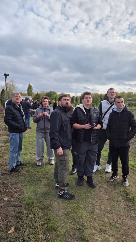 Дроны уже в работе: студентам показали новые технологии для сельского хозяйства Дроны уже в работе: студентам показали новые технологии для сельского хозяйства